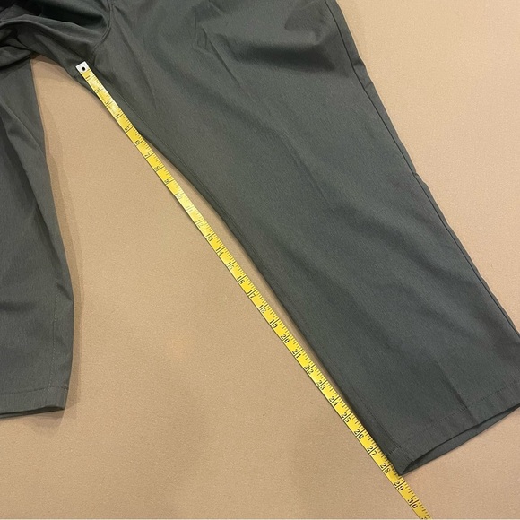 Lee Men’s Performance Series Extreme Comfort Straight Fit Dress Pant Size 50x29 - Picture 10 of 10